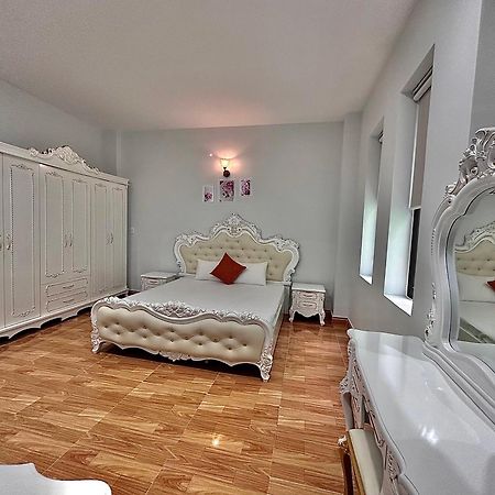 Royal Homestay Туїхоа Екстер'єр фото