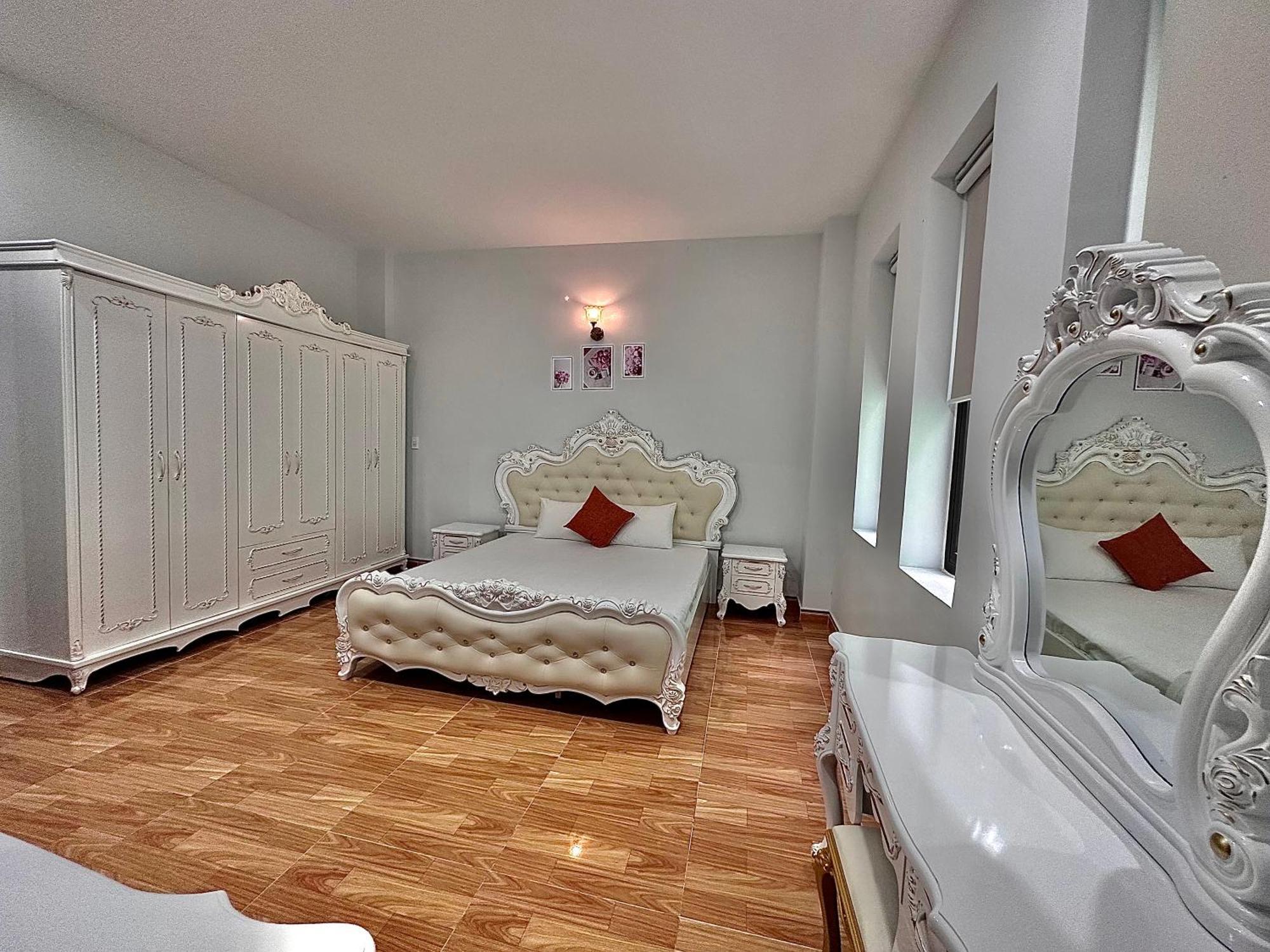 Royal Homestay Туїхоа Екстер'єр фото