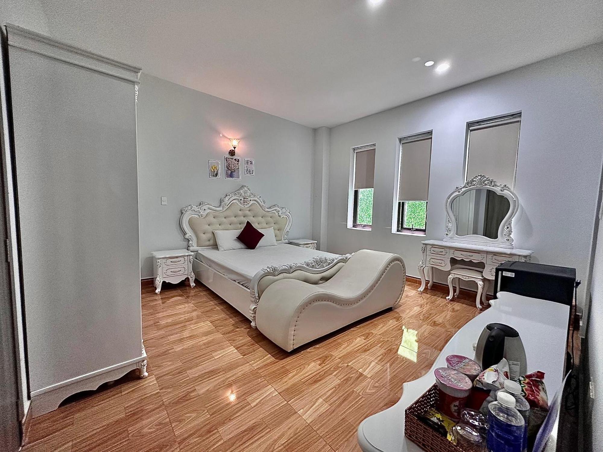 Royal Homestay Туїхоа Екстер'єр фото